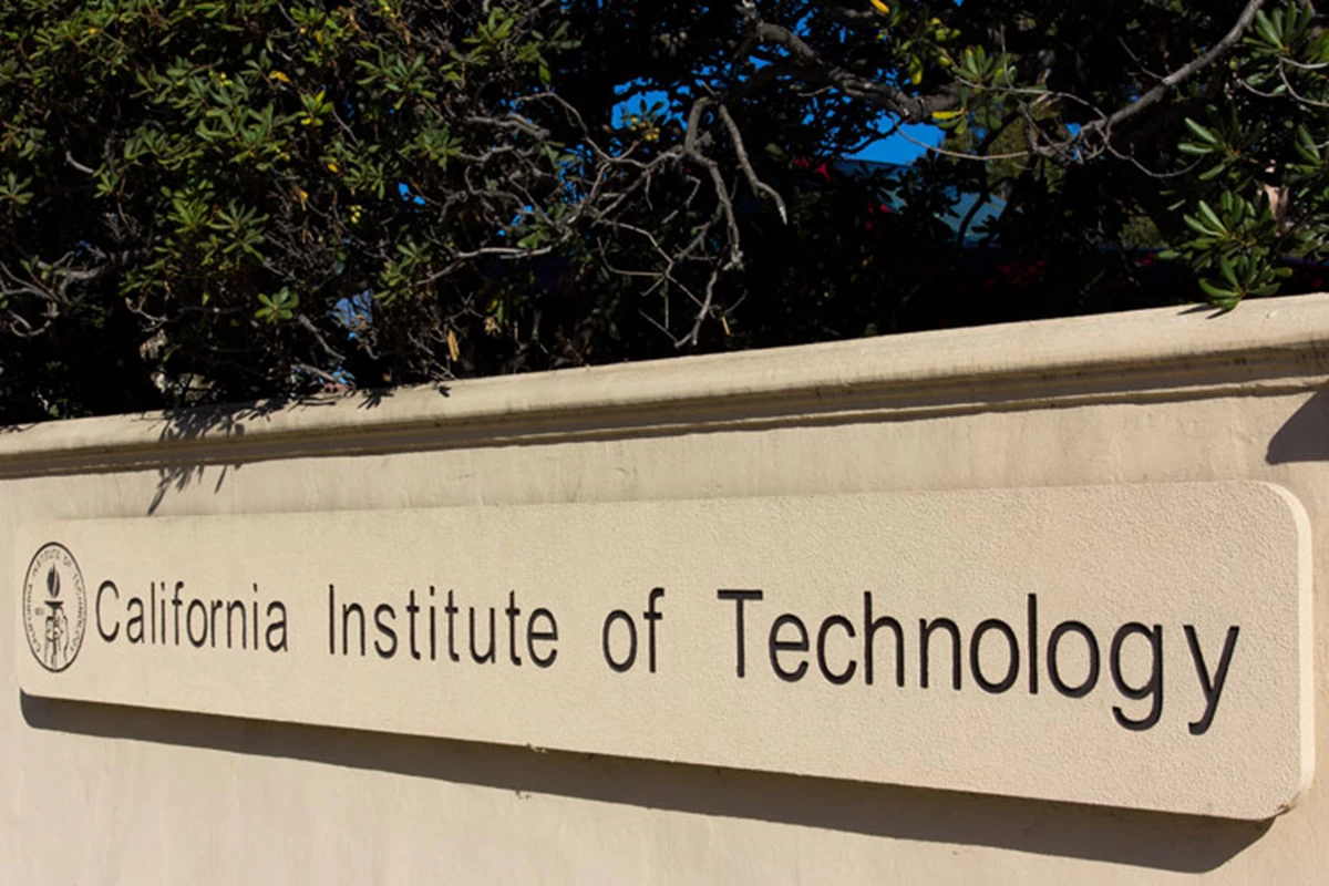 Caltech Campus Entrance Sign